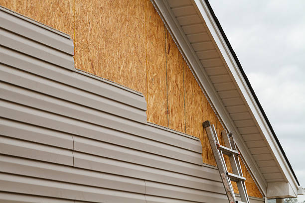 24/7 Emergency Storm Damage Siding Repair experts in Coshocton, OH